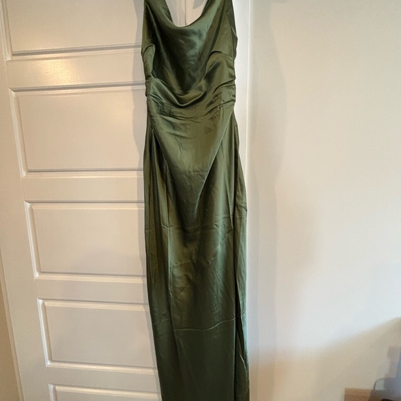 Petal & Pup Green One Shoulder Sheath Dress for Weddings - Picture 5 of 6